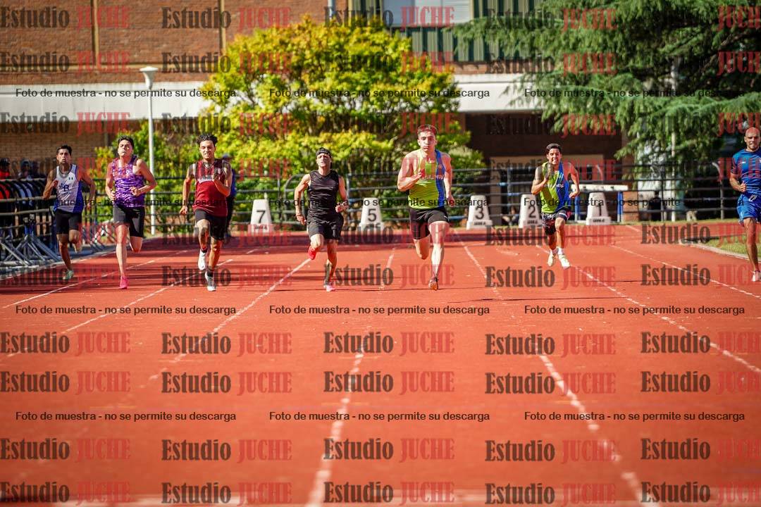 Fotos de los 200 m llanos de varones