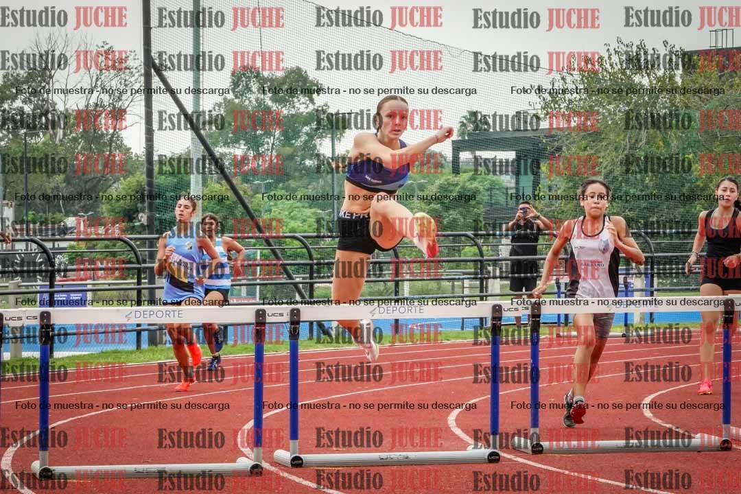 Fotos de los 295 m con vallas de mujeres