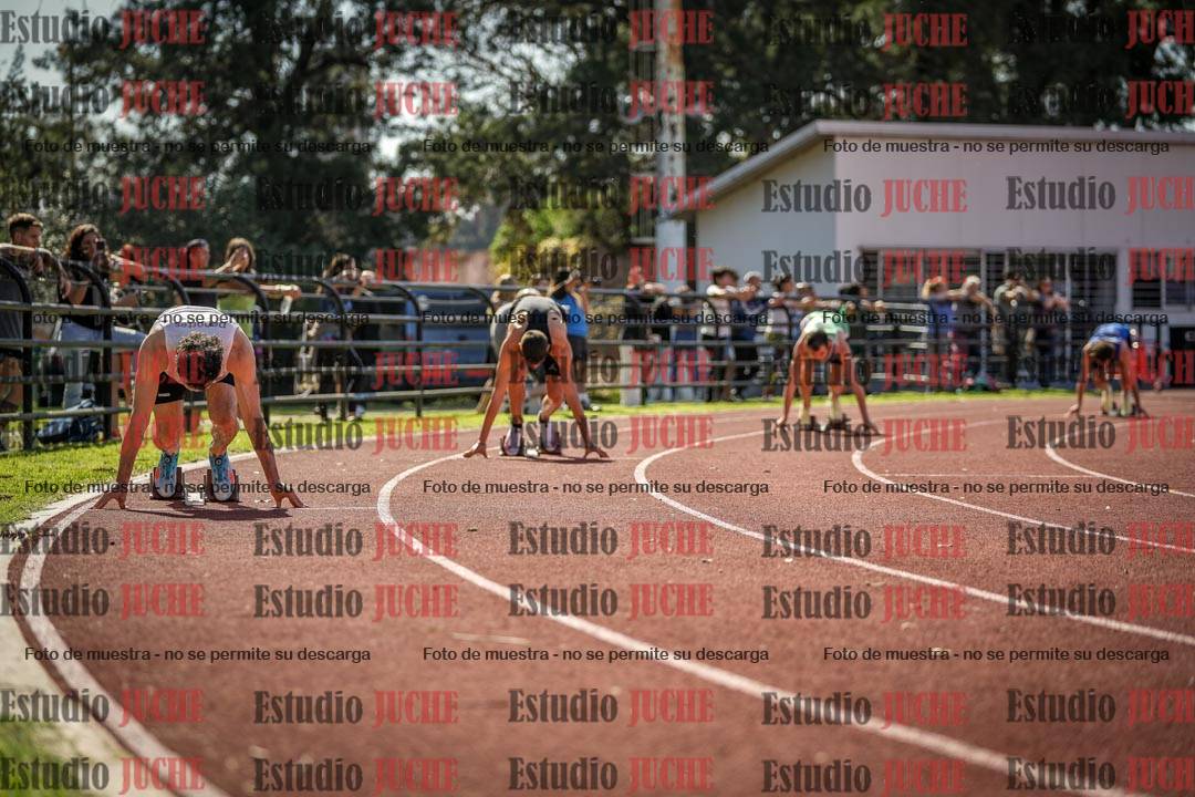 Fotos de los 400 m llanos de varones