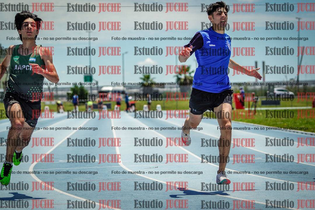 Fotos de los 100 m llanos de varones