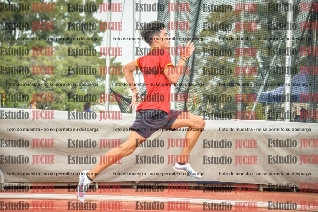 Fotos de los 200 m llanos de varones