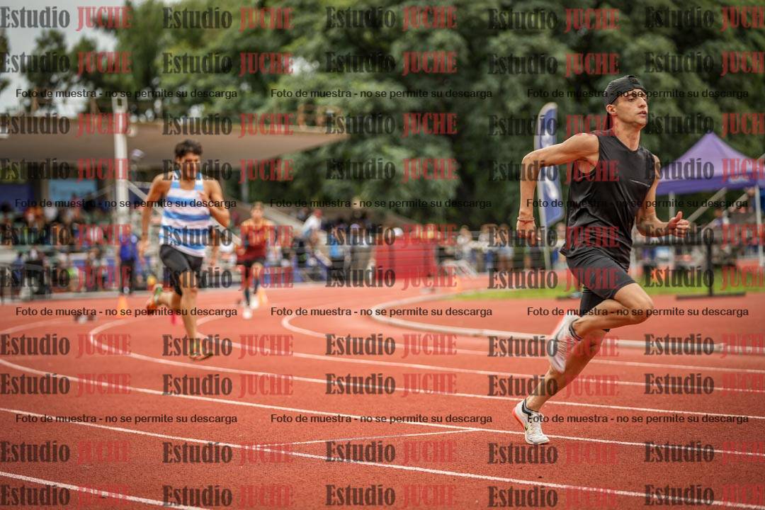 Fotos de los 400 m llanos de varones