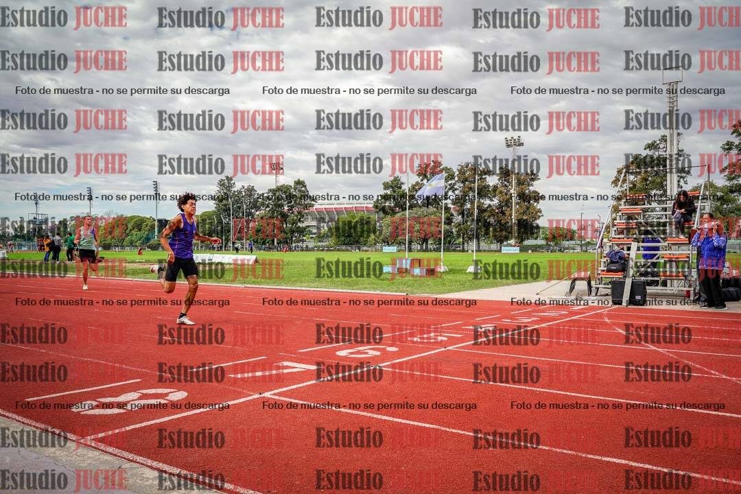 Fotos de los 400 m llanos de varones