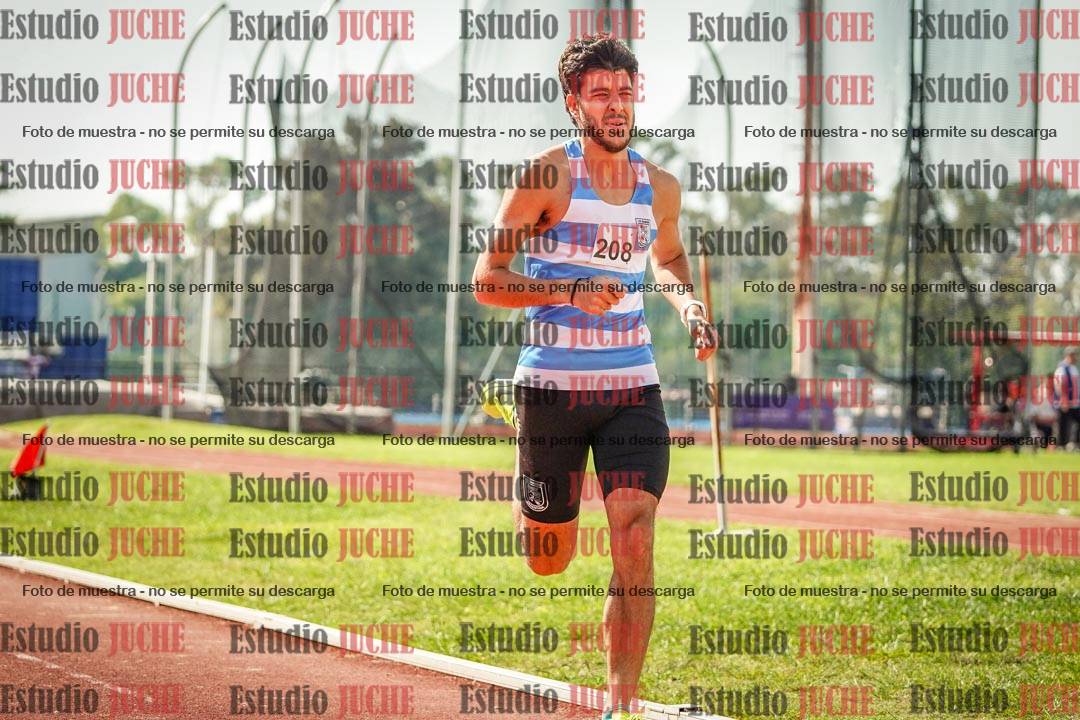 Fotos de los 800 m llanos de varones