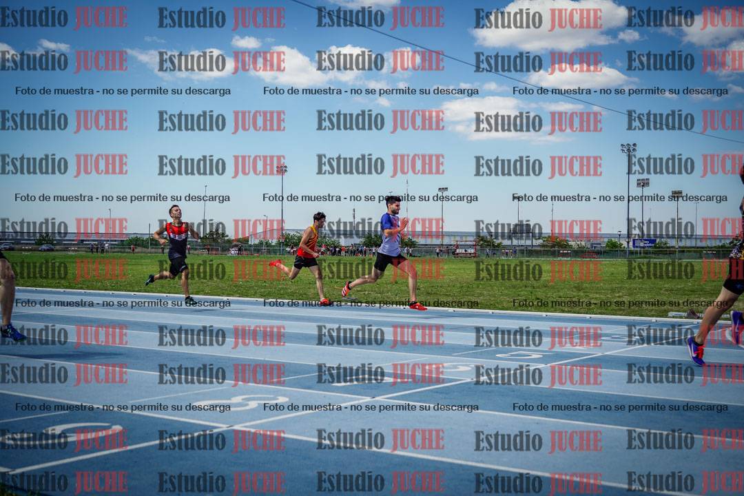 Fotos de los 400 m llanos de varones