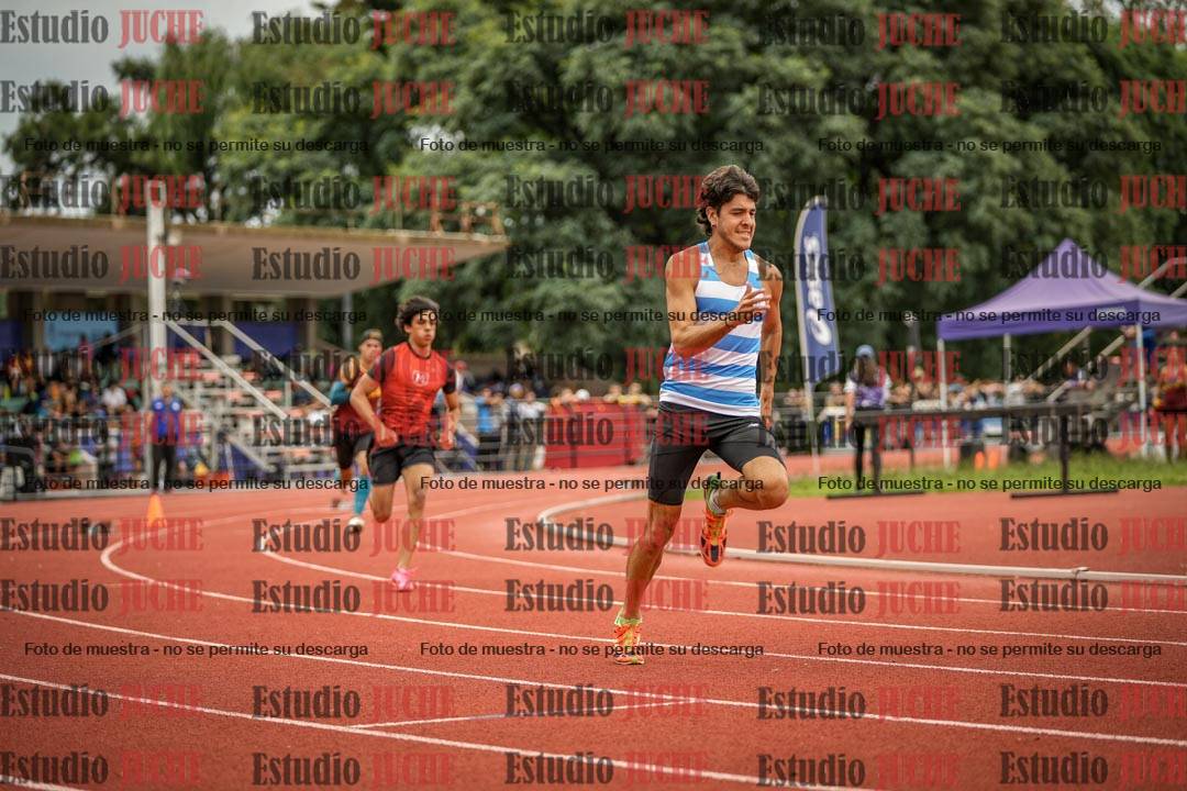 Fotos de los 400 m llanos de varones