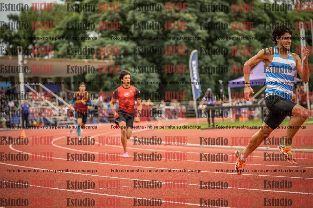 Fotos de los 400 m llanos de varones