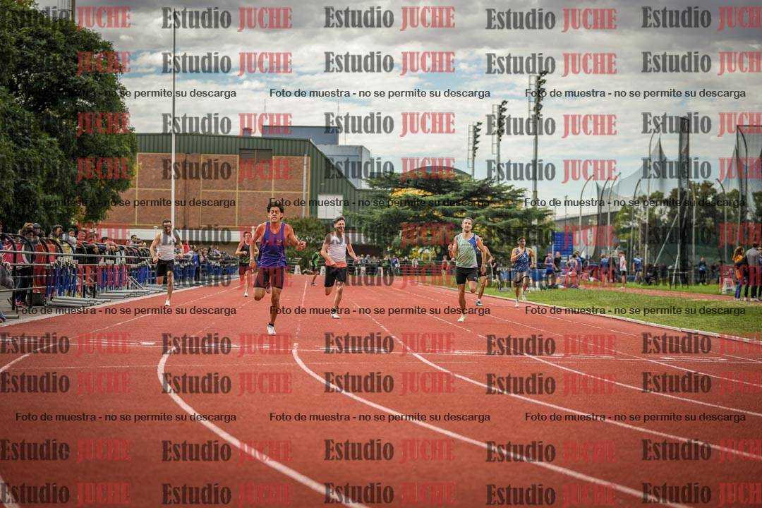 Fotos de los 400 m llanos de varones