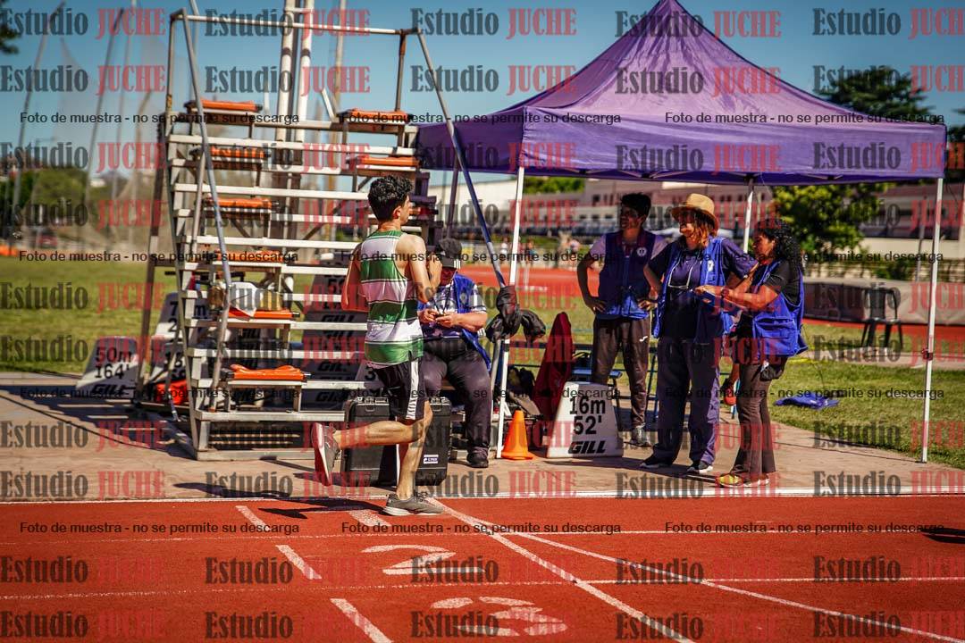 Fotos de los 800 m llanos de varones