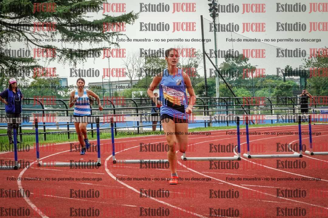 Fotos de los 295 m con vallas de mujeres