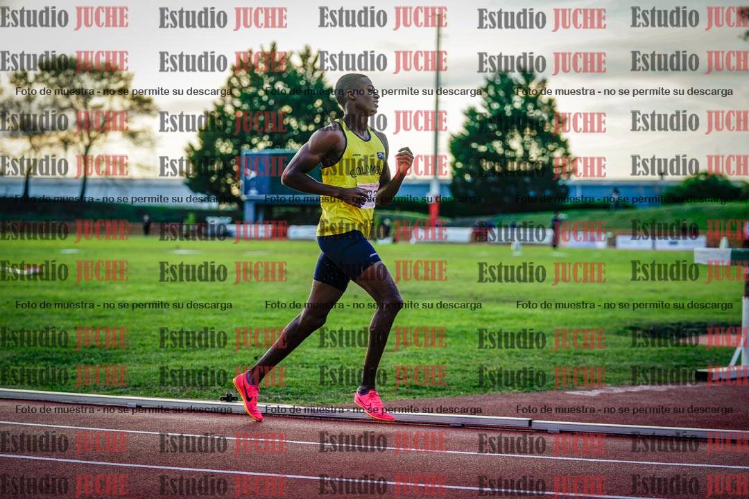 Fotos de los 1500 m llanos de varones - deca 10