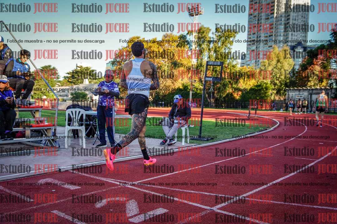 Fotos de los 3000 m llanos de varones