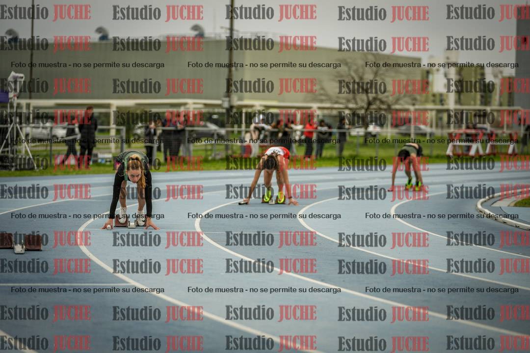 Fotos de las postas 4x100 m de mujeres y varones - U17 - FINAL