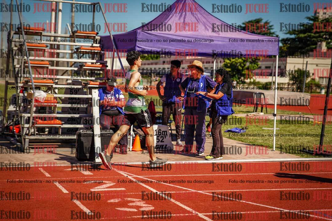 Fotos de los 800 m llanos de varones