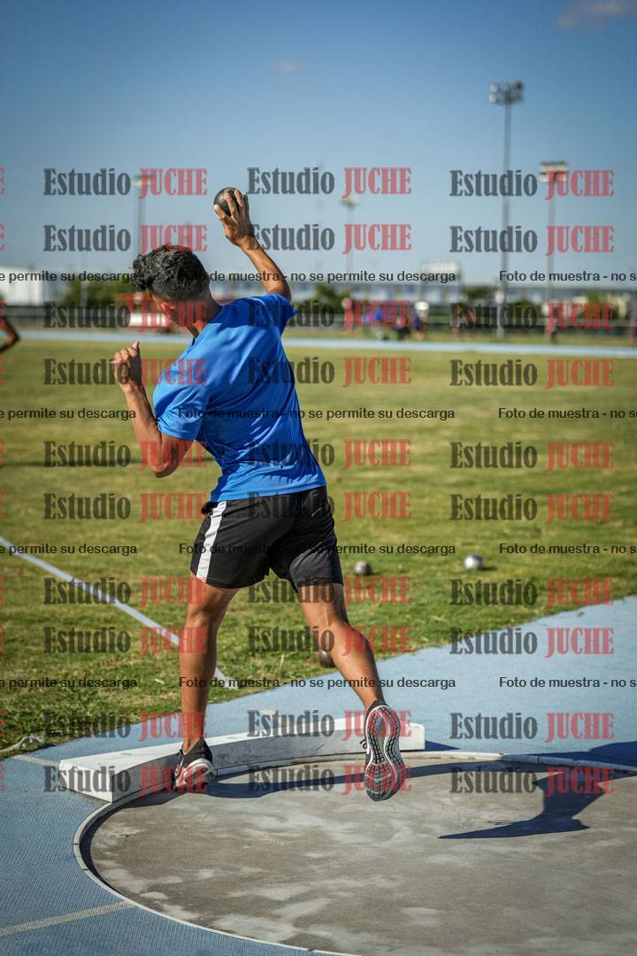 Fotos del lanzamiento de bala de varones