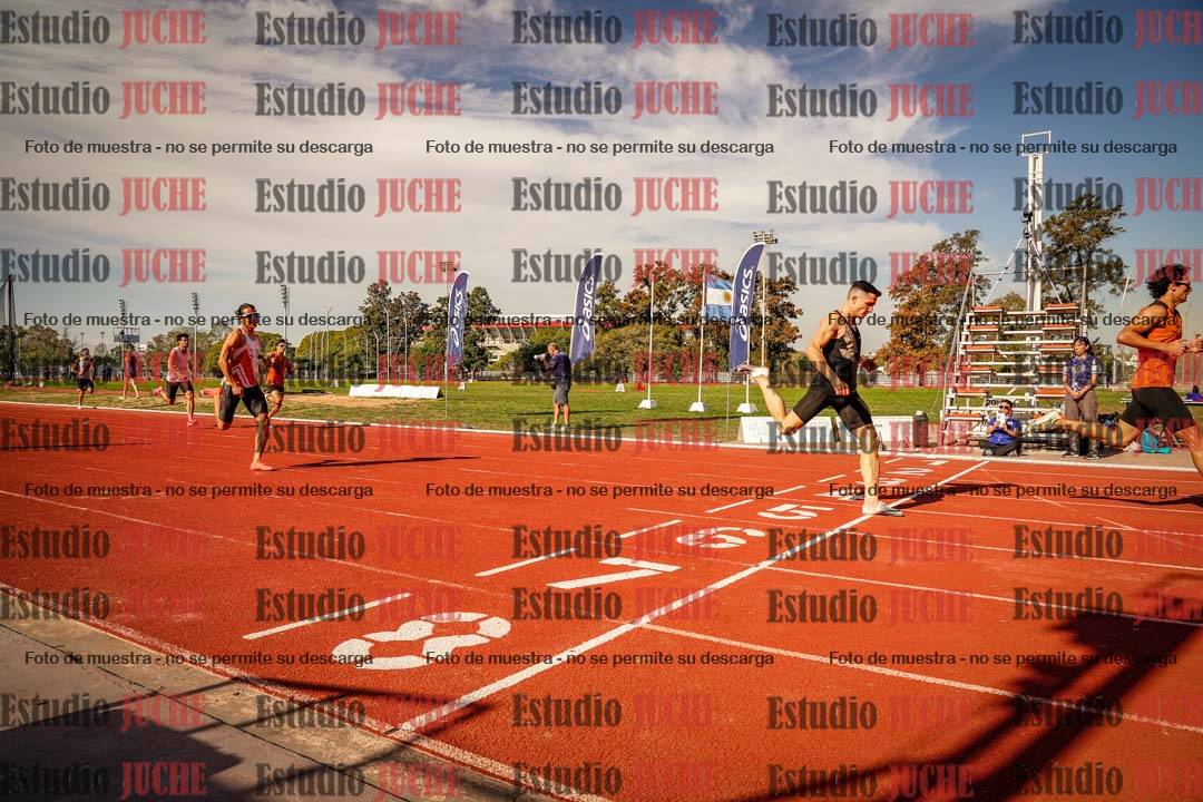 Fotos de los 400 m llanos de varones