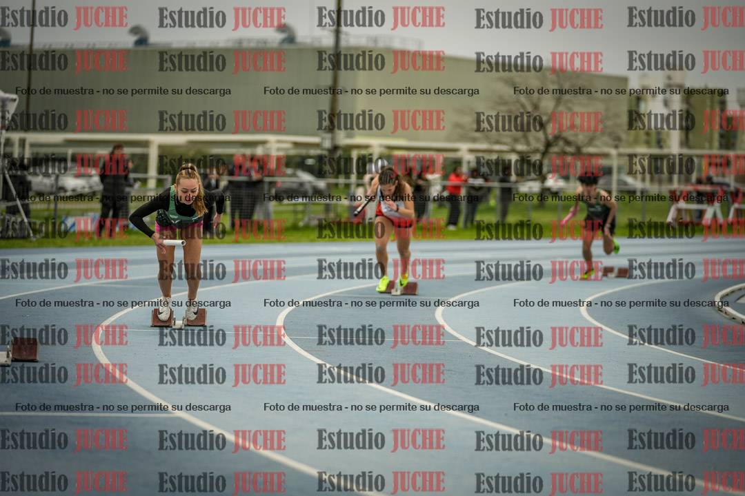 Fotos de las postas 4x100 m de mujeres y varones - U17 - FINAL