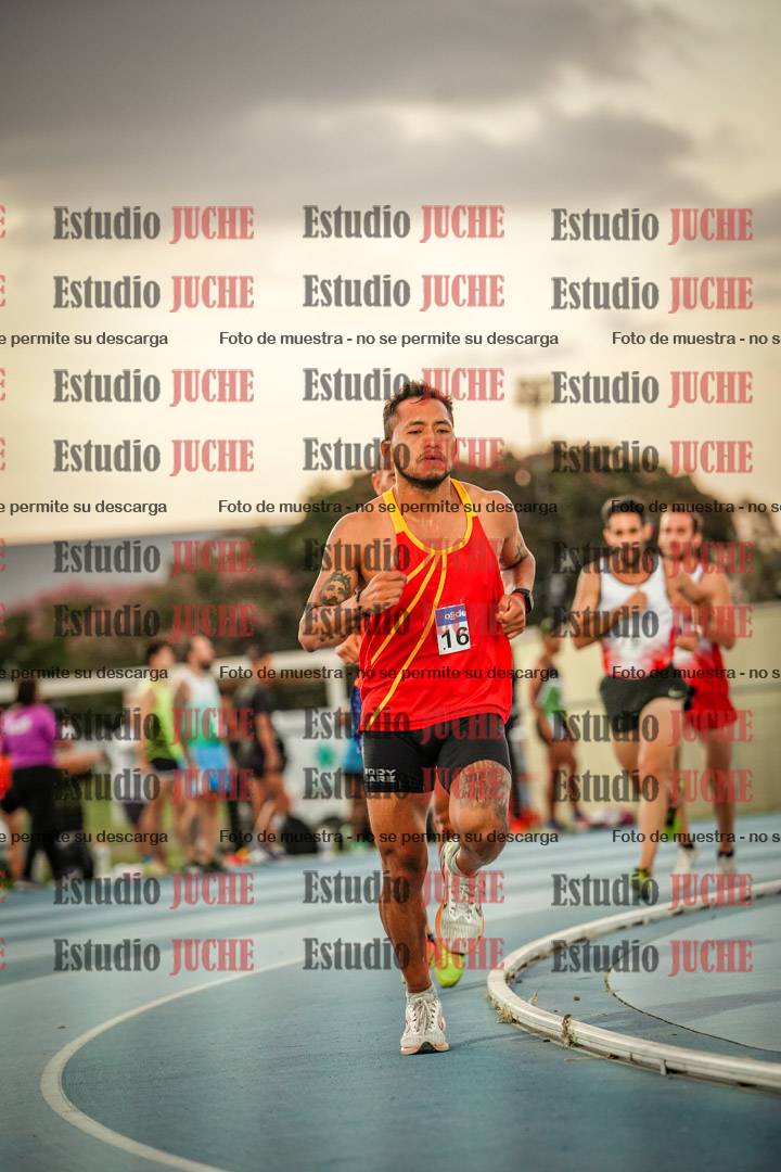 Fotos de los 3000 m llanos de varones