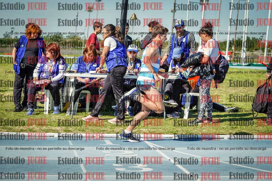 Fotos de los 3000 m llanos de varones