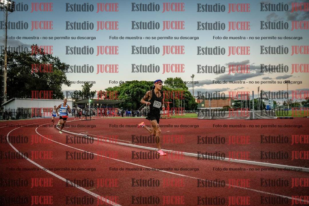 Fotos de los 1500 m llanos de varones