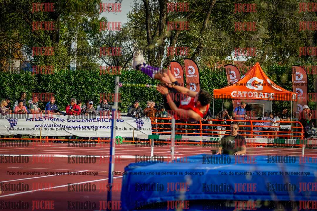 Fotos del salto en alto de varones - deca 4