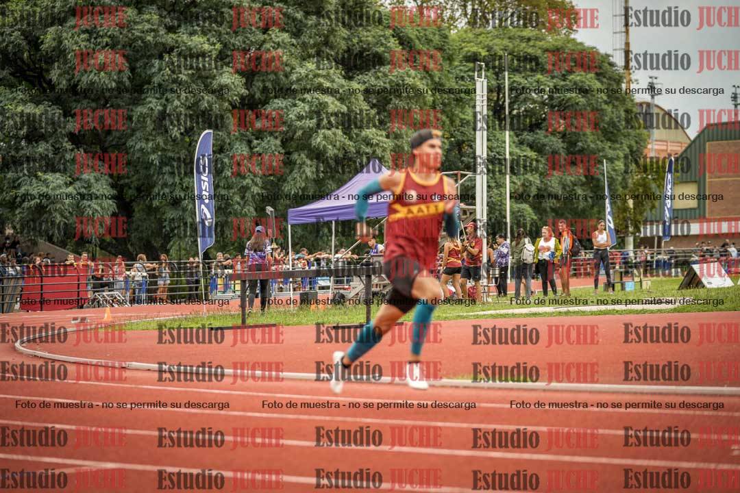 Fotos de los 400 m llanos de varones