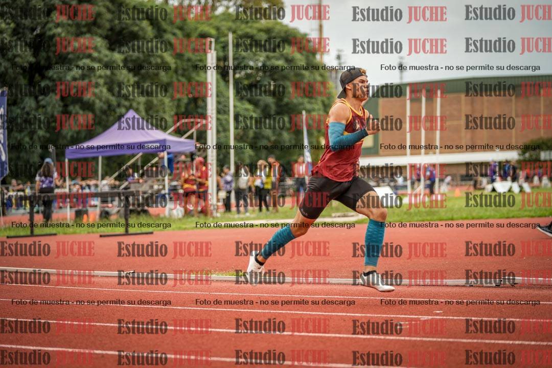 Fotos de los 400 m llanos de varones