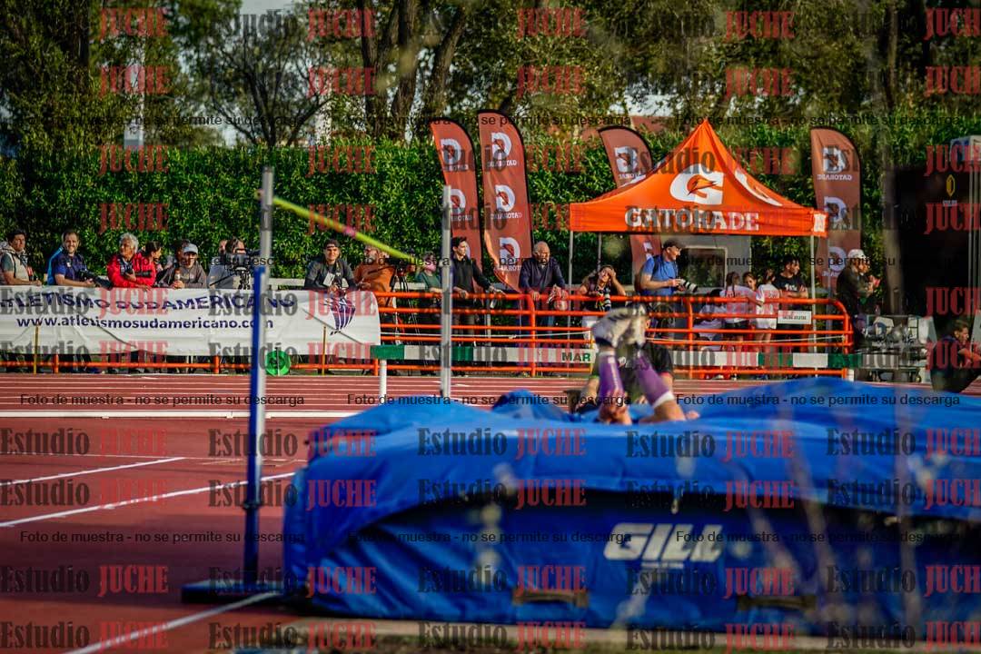 Fotos del salto en alto de varones - deca 4