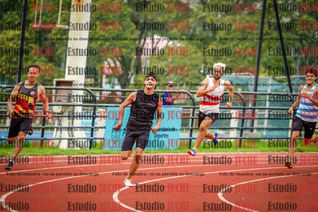 Fotos de los 400 m llanos de varones