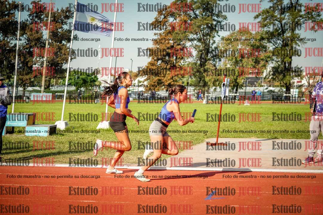 Fotos de las postas 4x400 m llanos de mujeres