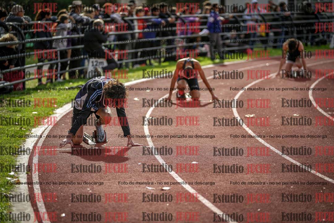 Fotos de los 400 m llanos de varones