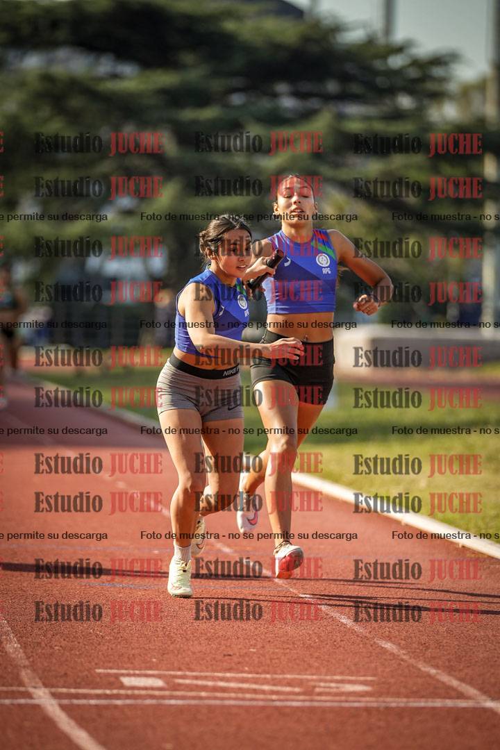 Fotos de las postas 4x400 m llanos de mujeres
