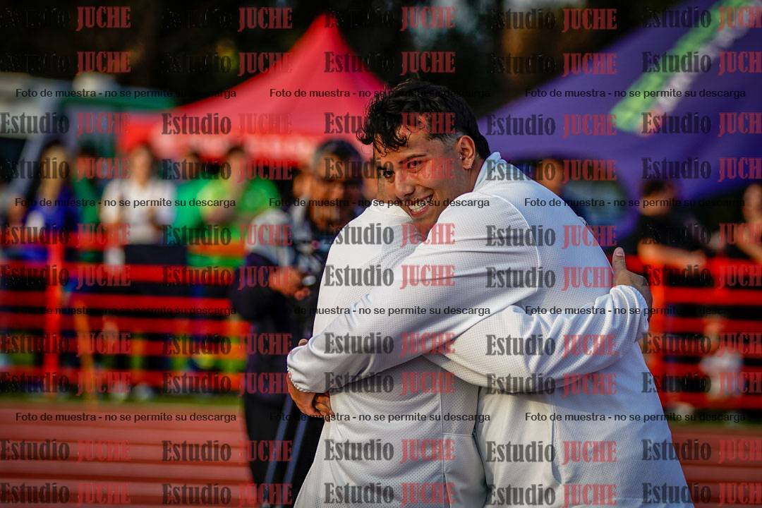 Fotos de algunos extras y podios del día 1