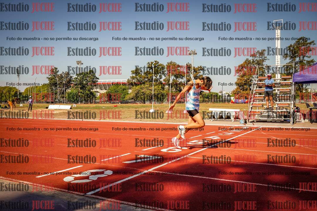 Fotos de los 400 m llanos de varones