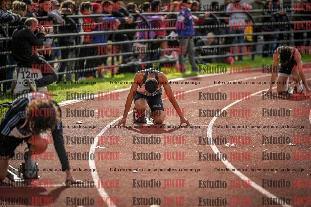 Fotos de los 400 m llanos de varones