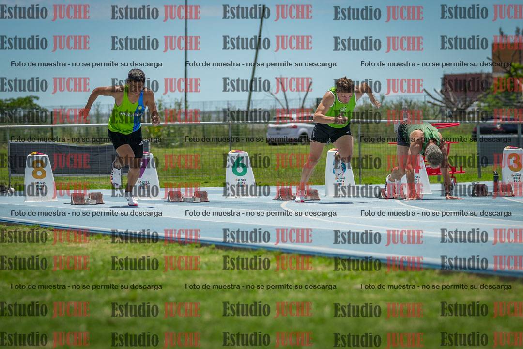 Fotos de los 100 m llanos de varones
