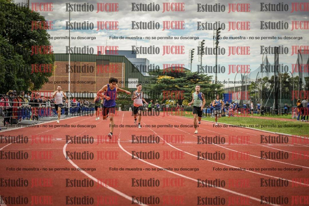 Fotos de los 400 m llanos de varones