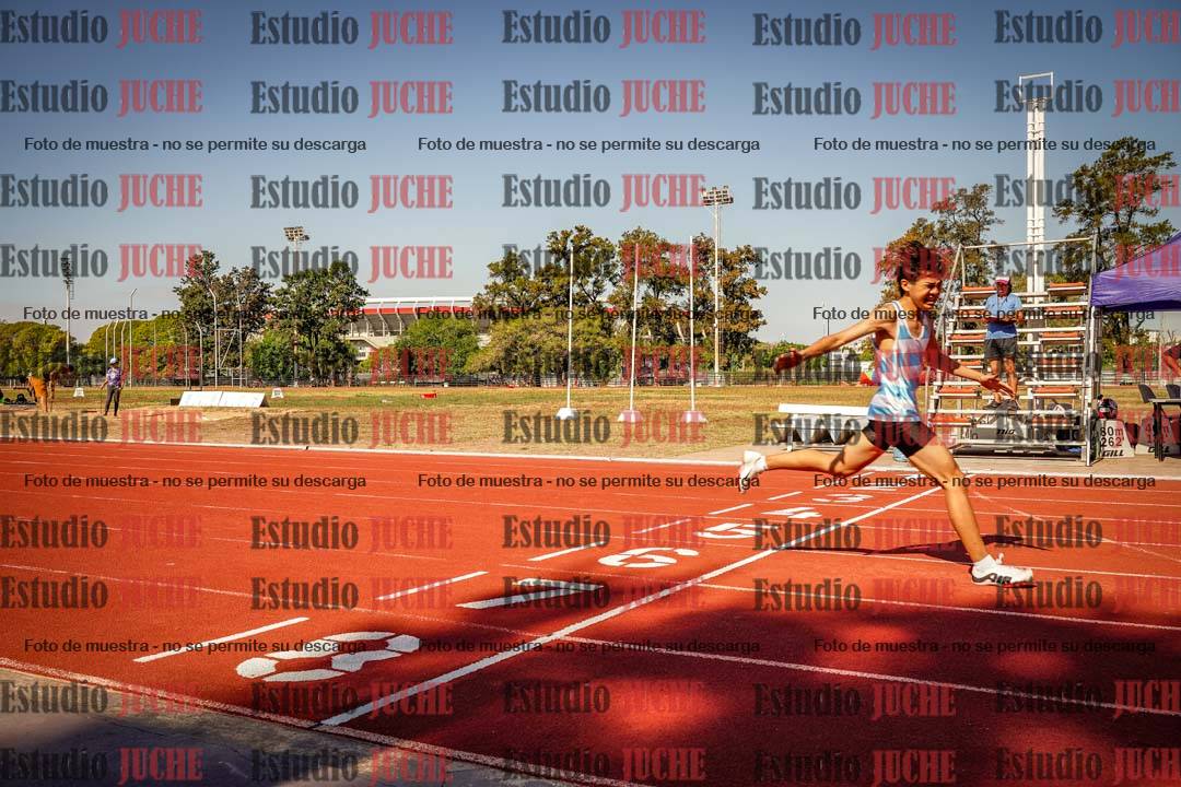 Fotos de los 400 m llanos de varones