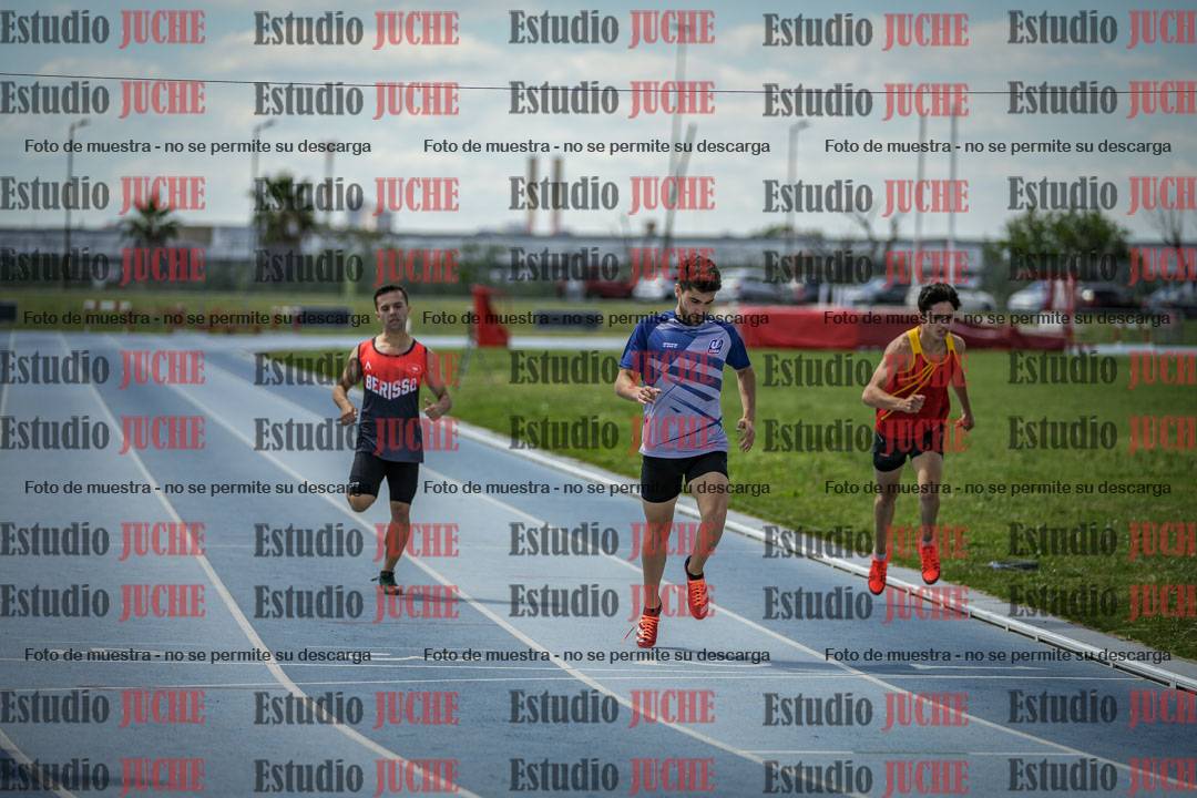 Fotos de los 400 m llanos de varones