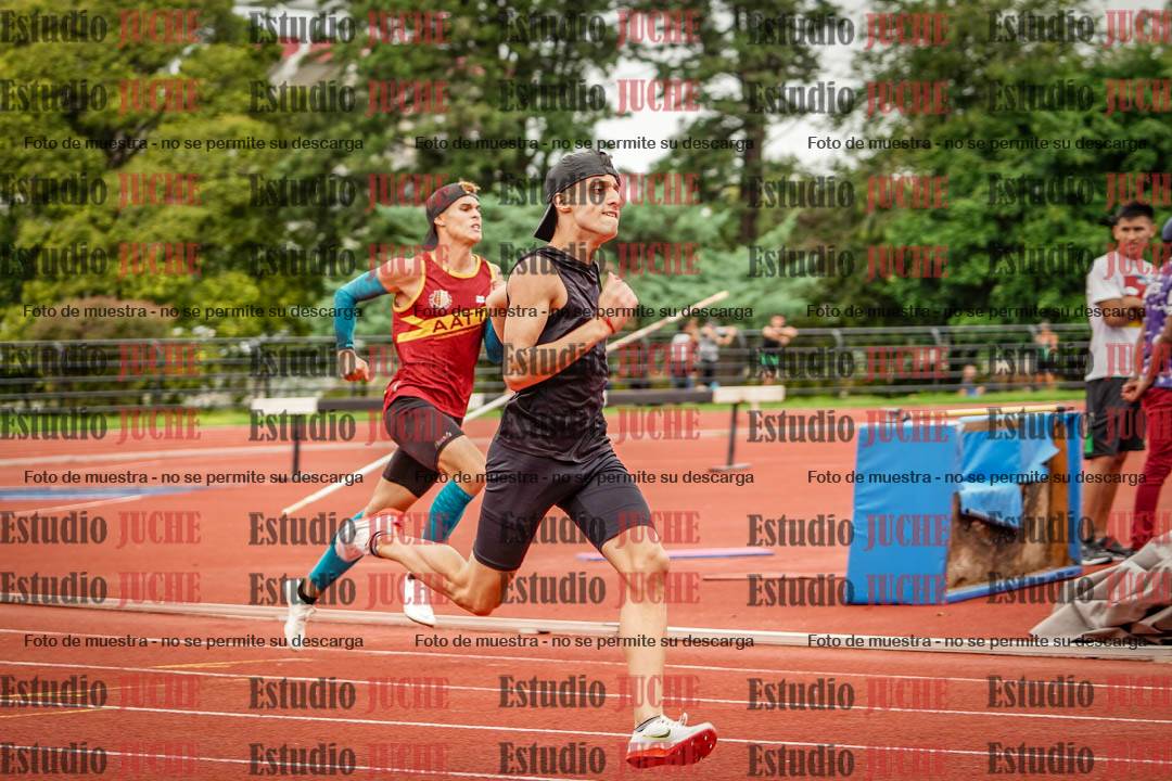 Fotos de los 400 m llanos de varones