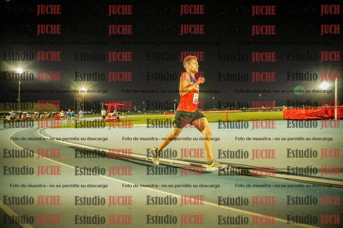 Fotos de los 3000 m llanos de varones