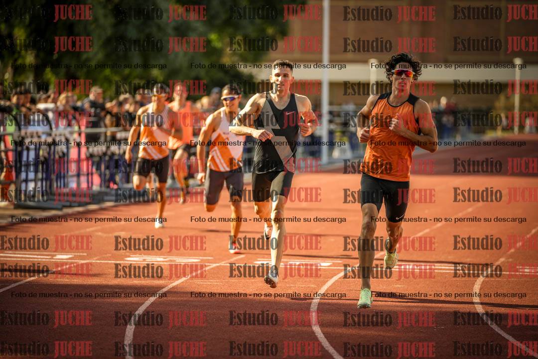 Fotos de los 400 m llanos de varones