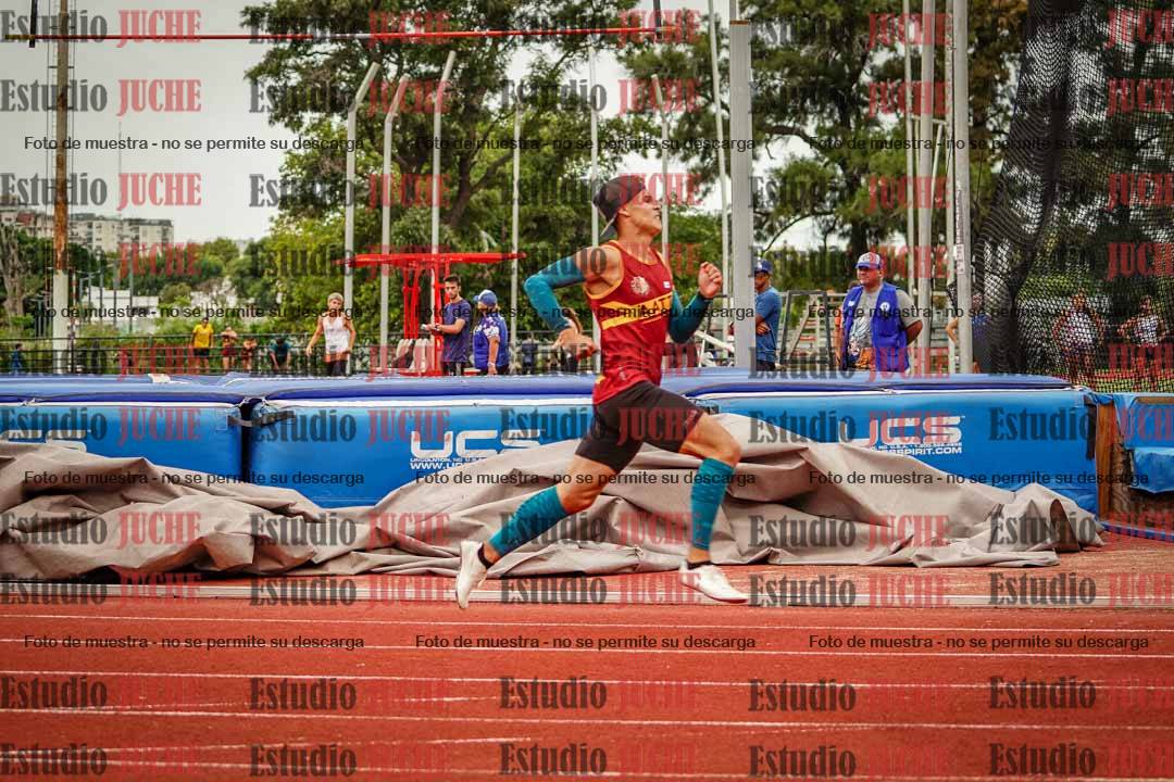 Fotos de los 400 m llanos de varones
