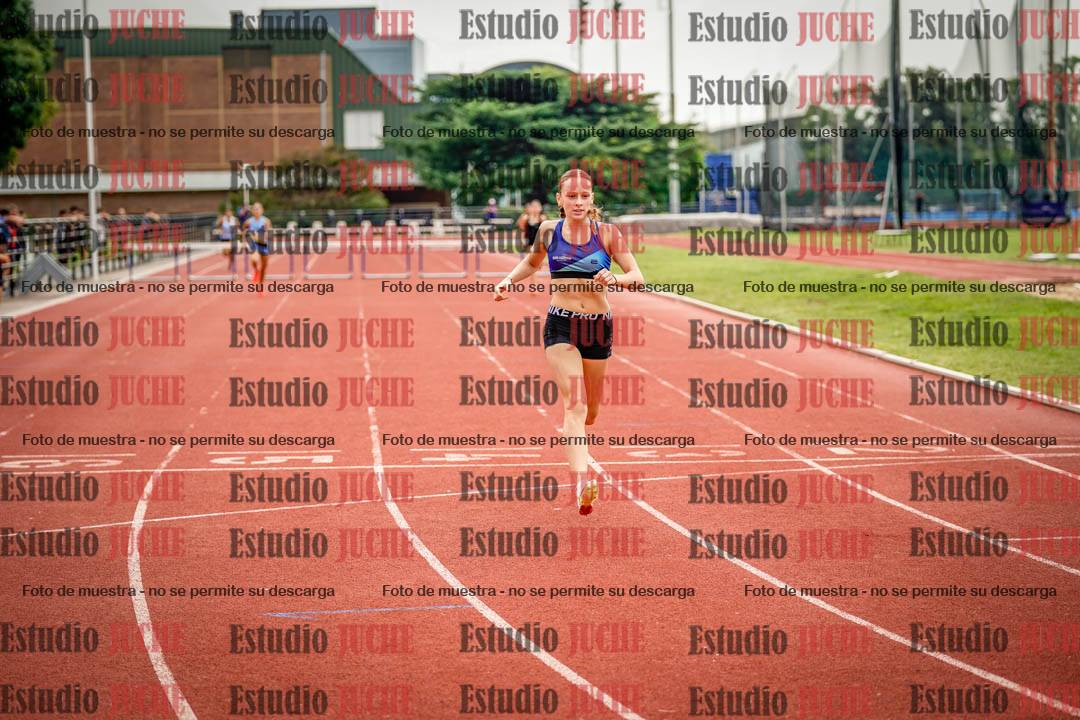 Fotos de los 295 m con vallas de mujeres