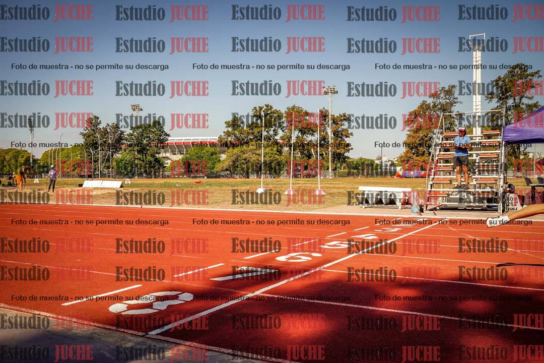 Fotos de los 400 m llanos de varones
