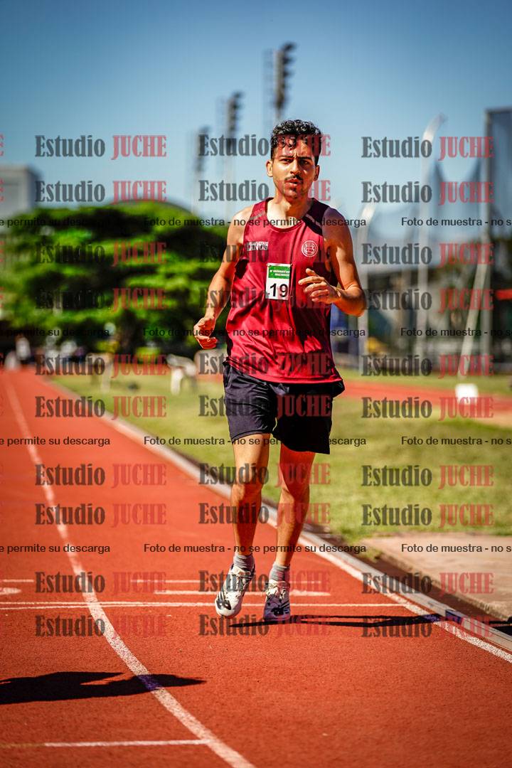 Fotos de los 800 m llanos de varones