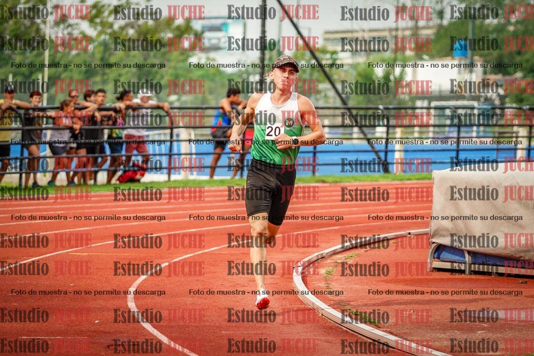 Fotos de los 3000 m con obstáculos de varones