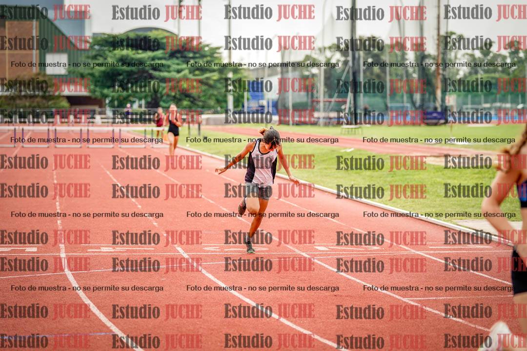 Fotos de los 295 m con vallas de mujeres