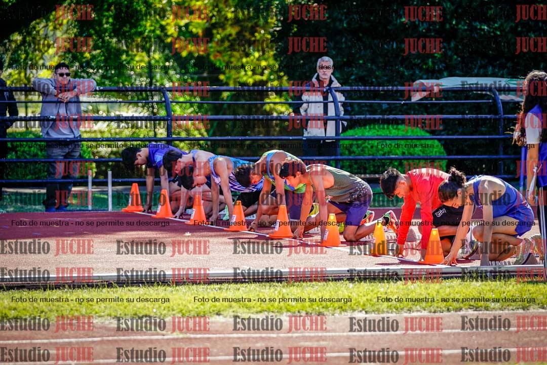 Fotos de los 80 m de varones