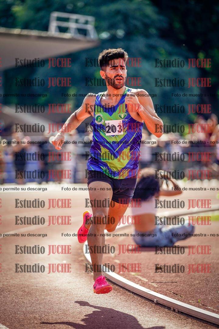 Fotos de los 800 m llanos de varones